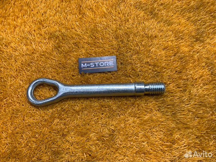 Крюк буксировочный Mercedes-Benz S-Class W221