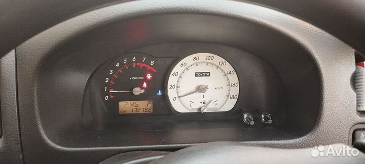 Toyota Succeed 1.5 AT, 2005, 112 000 км