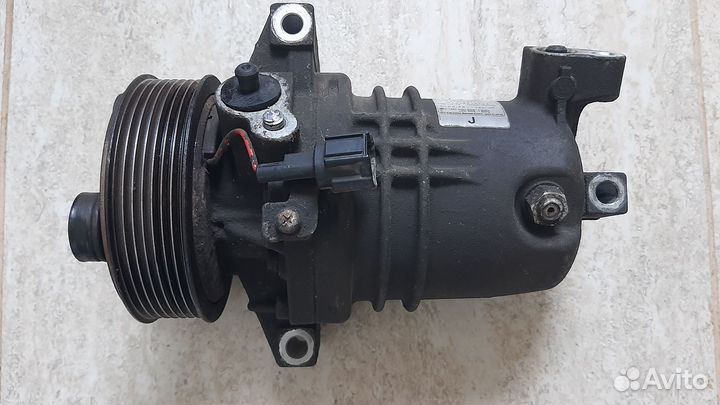 Компрессор кондиционера Ниссан под восстановление
