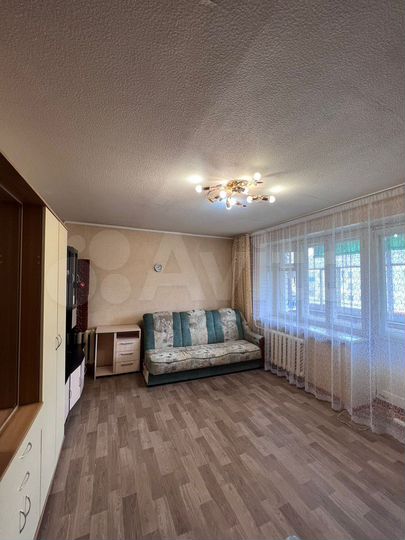 Комната 22 м² в 4-к., 4/5 эт.