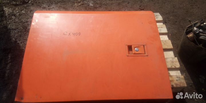 Дверь (лев ), door 7049311 Hitachi ZX400