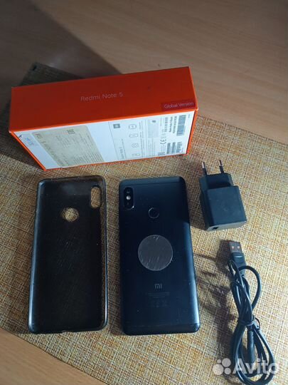 Xiaomi Redmi Note 5, 4/64 ГБ