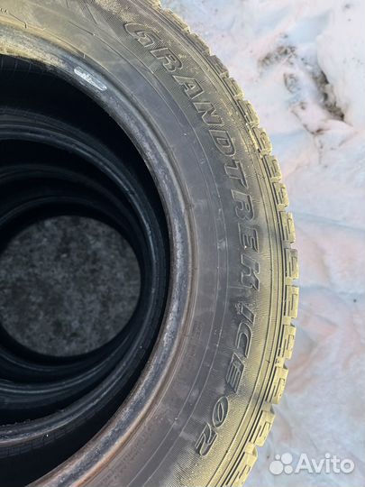 Dunlop Grandtrek Ice 02 235/60 R18 107T