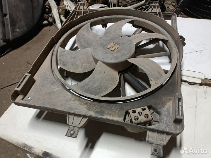 Вентилятор охлаждения двигателя renault logan 1