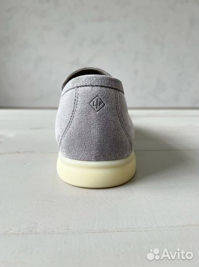 Лоферы Loro Piana сер