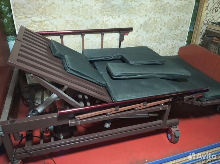 Медицинская кровать с электроприводом