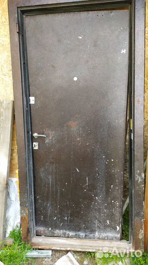 Дверь входная металлическая