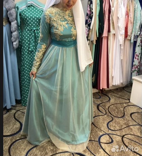 Вечернее платье