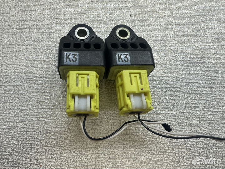 Датчик удара 89831-11010 Lexus LC500