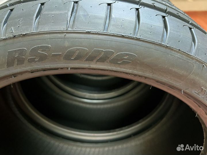 Sunwide RS-One 245/40 R18 93Y