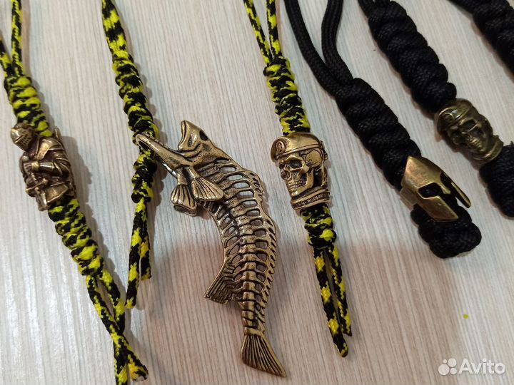 Темляк для ножа, подвеска