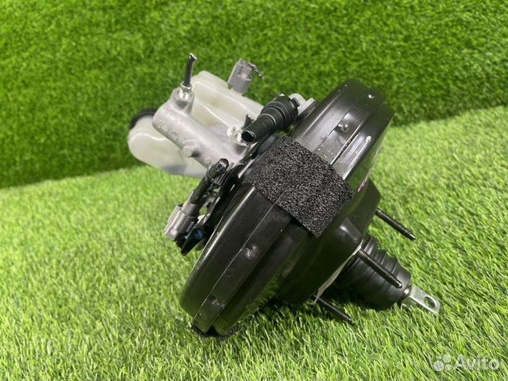 Вакуумный усилитель тормозов 74 т. км передний