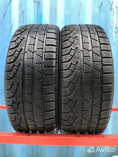 Pirelli Winter Sottozero 210 215/50 R17