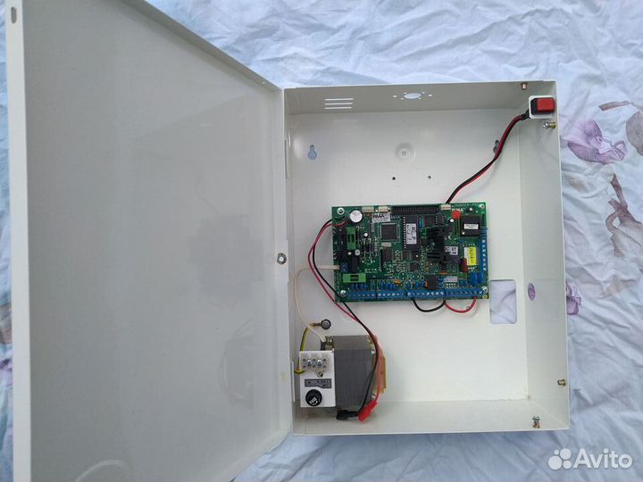 Прибор охранно-пожарной сигнализации Hunter Pro