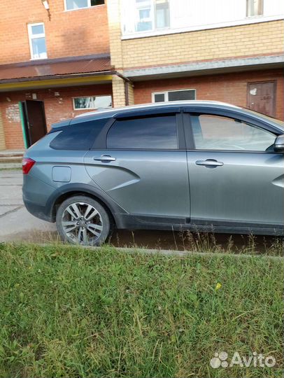 LADA Vesta Cross 1.6 CVT, 2020, 60 000 км
