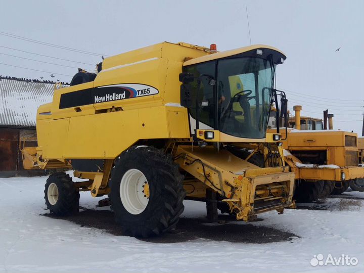 Комбайн New Holland TX, 2004