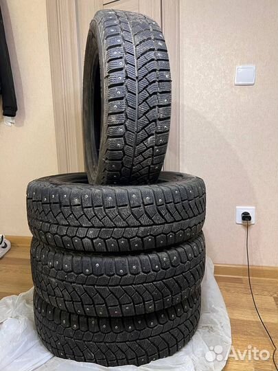 Viatti Brina Nordico V-522 175/65 R14 82T