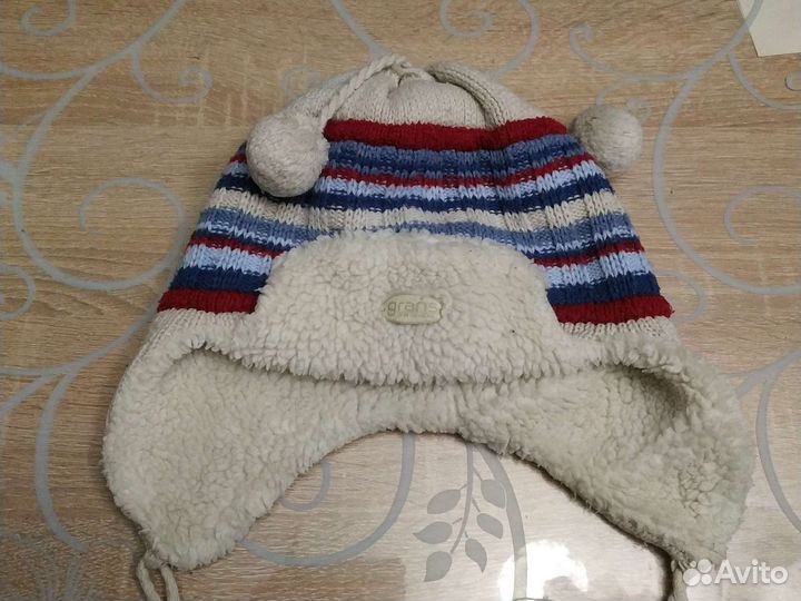 Бесплатно. шапки разные. Бесплатно