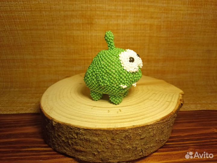 Игрушка из бисера