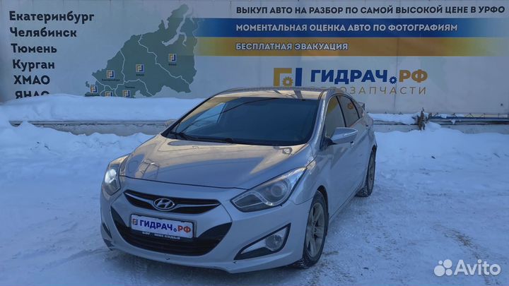 Стекло двери задней правой Hyundai i40 (VF) 83421