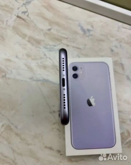 iPhone 11, 64 ГБ