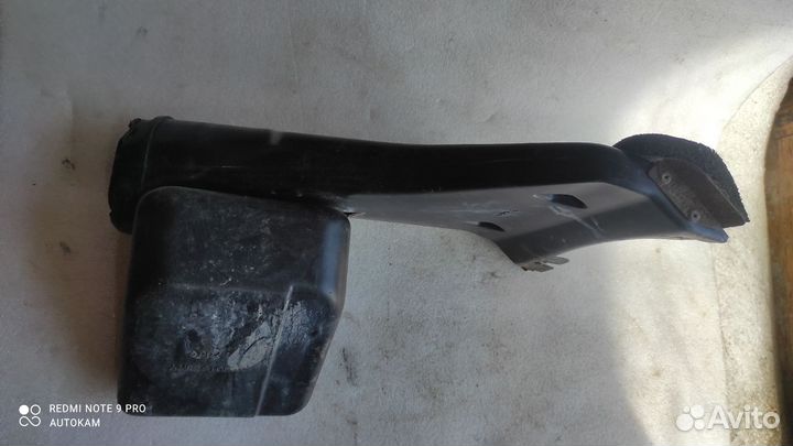 Воздухозаборник Mitsubishi legnum