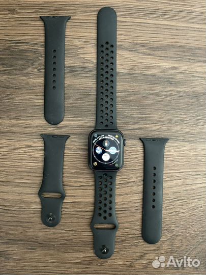 Apple Watch Series 5 (GPS + Cellular), алюминий