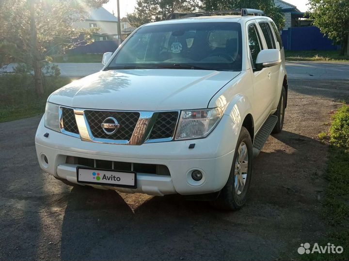 Nissan Pathfinder 2.5 МТ, 2012, 110 000 км
