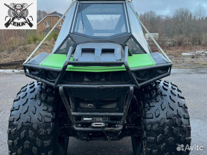 Снегоболотоход с крышей 