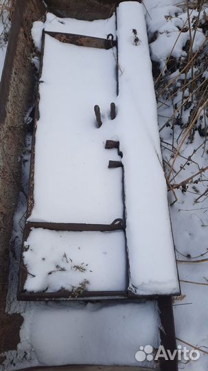 Нож отвал на мтз бу и корыто для выпойки скота