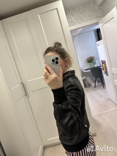 Куртка кожаная