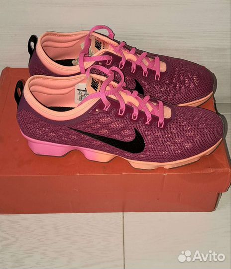 Кроссовки nike женские