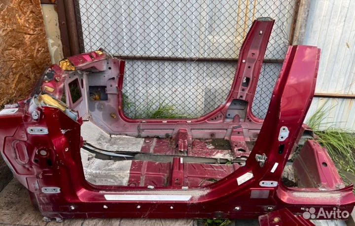 Порог левый Cadillac Cts 2010