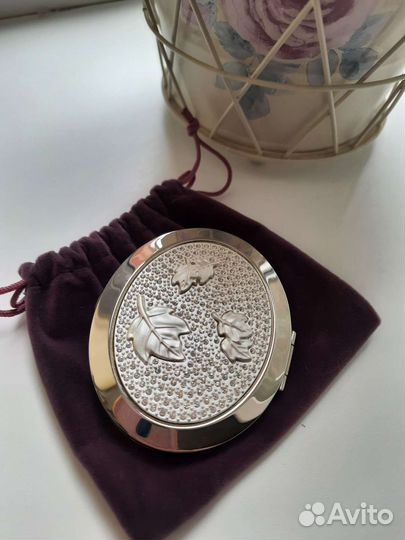 Зеркальце карманное