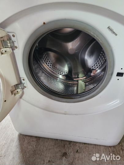 Стиральная машина на запчасти Hotpoint Ariston