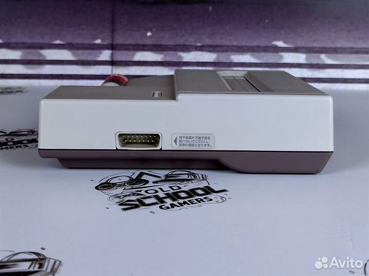 Nintendo Famicom Av, приставка