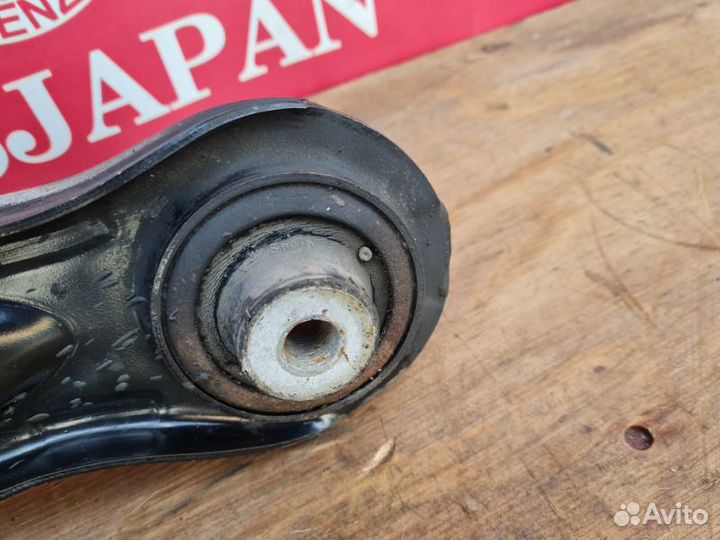 Рычаг передний правый Mercedes-Benz Vito W638