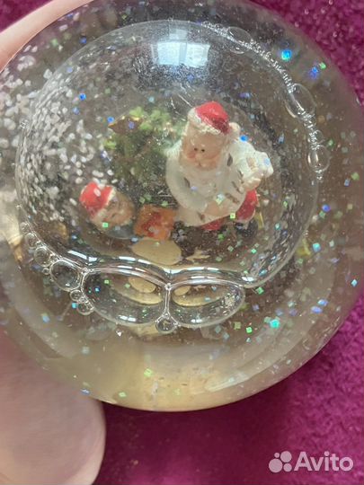 Новогодний стеклянный шар ручной работы