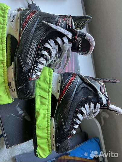 Хоккейные коньки bauer