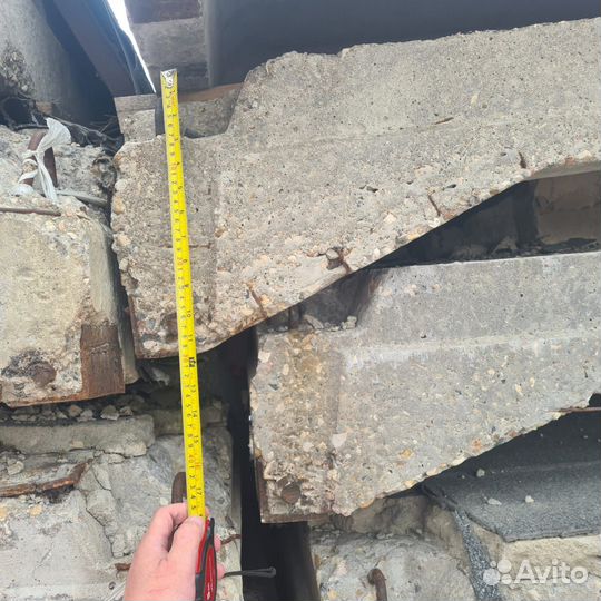 Бетонные плиты б/у