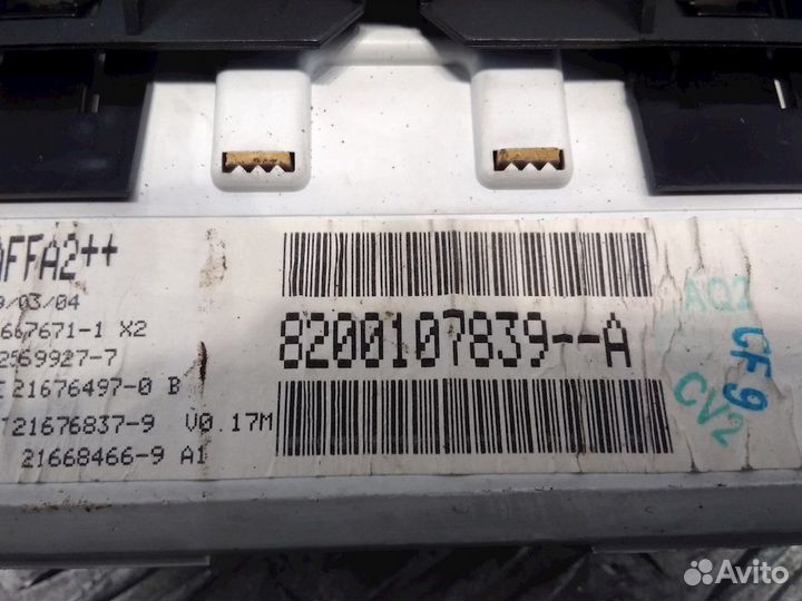 Дисплей компьютера Renault Megane 2 2004