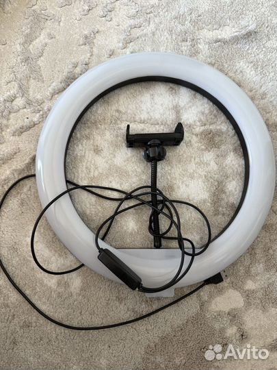 Кольцевая лампа