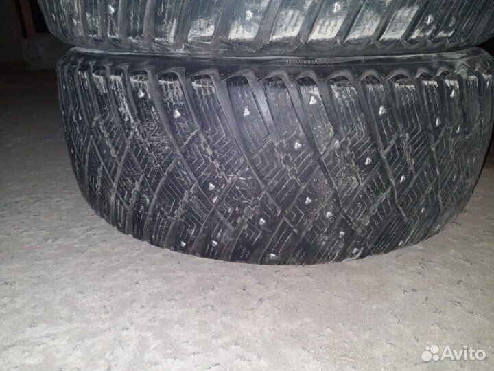 Goodyear UltraGrip Arctic 2 215/55 R17 94T