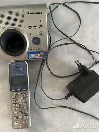 Телефон Panasonic KX-TG7225 (RU)