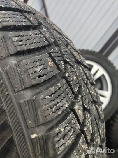 Maxxis ArcticTrekker NP3 235/55 R17 T