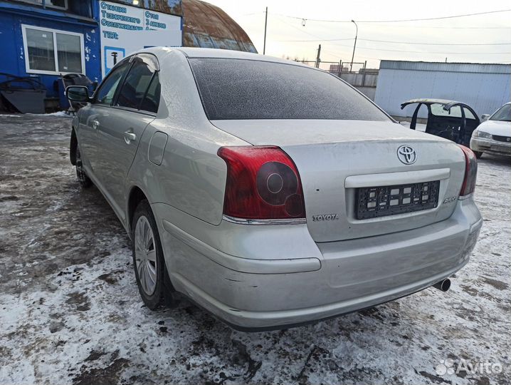 Блок предохранителей Toyota Avensis 2007 827340503