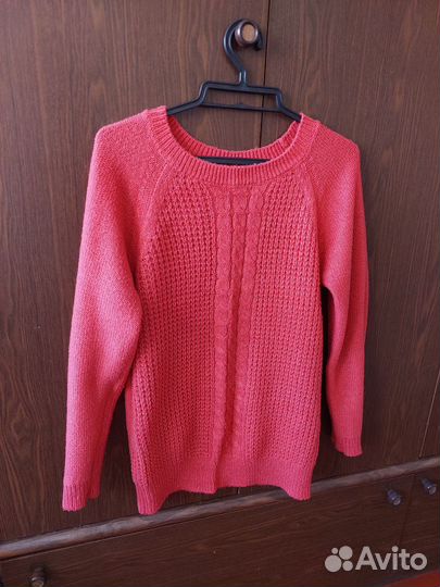 Свитер женский