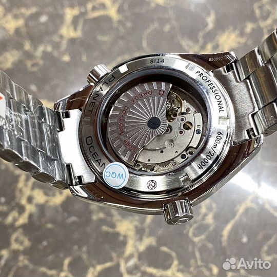 Механические часы Omega Seamaster Planet Ocean