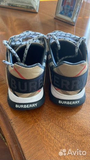 Кроссы Burberry