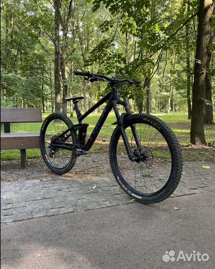 Trek slash 8